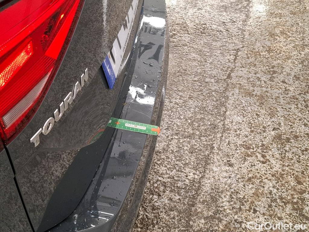  Volkswagen  Touran  Lounge Business BMT/Start-Stopp 2.0 TDI 150CV BVA7 E6d #4