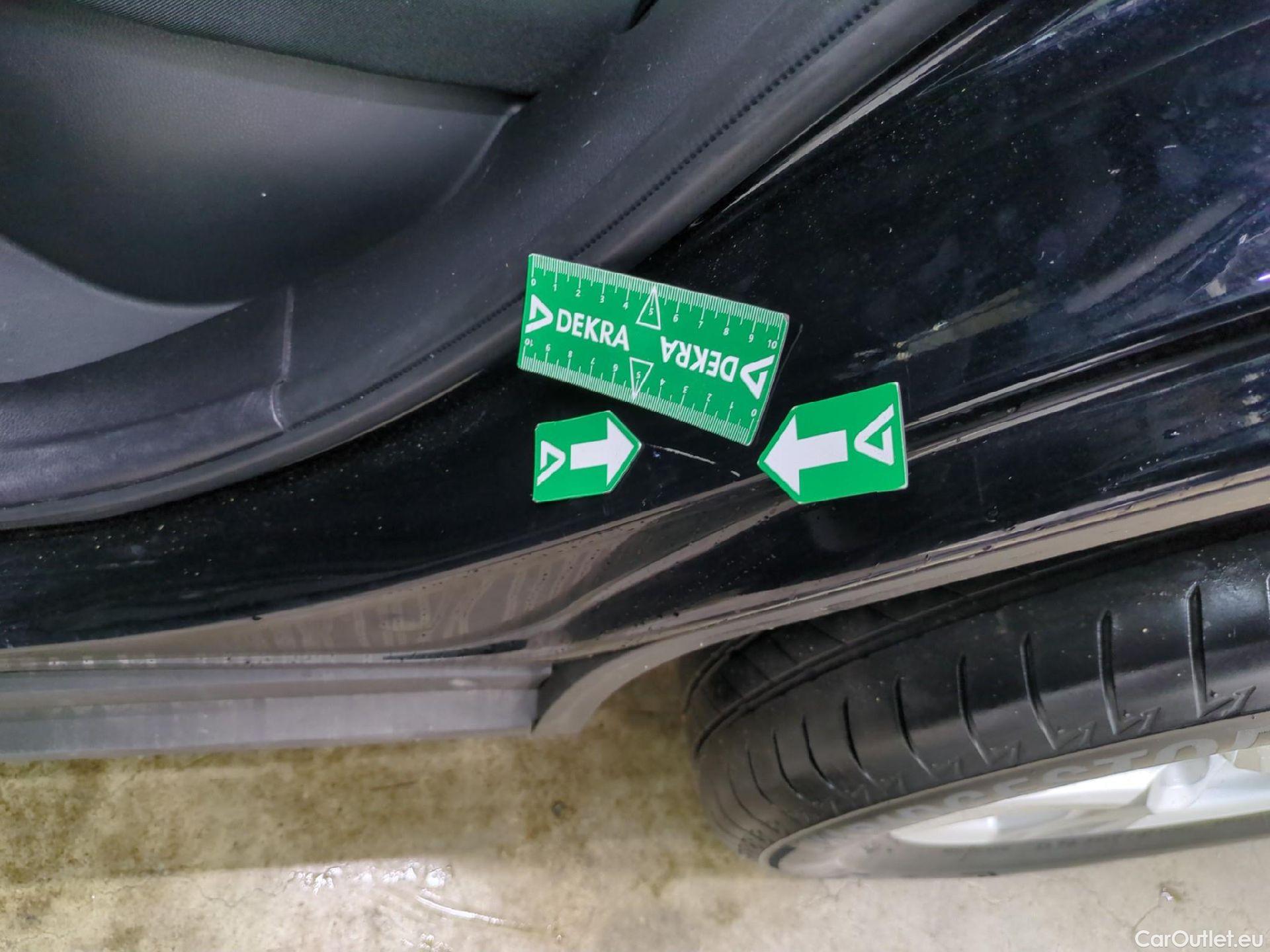  Toyota  RAV4 TOYOTA  Hybride / 2018 / 5P / SUV Hybride 2WD Dynamic Business St Hyb Acad #2