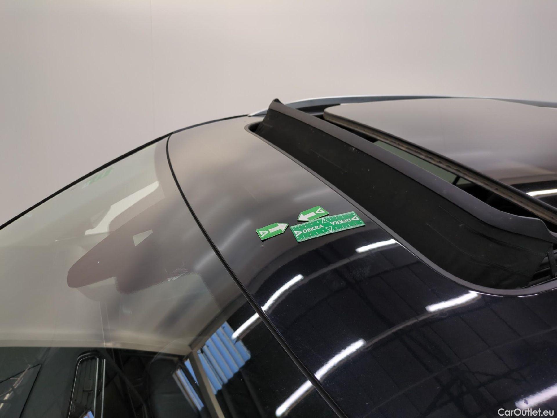  Volkswagen  Tiguan VOLKSWAGEN  Allspace / 2017 / 5P / SUV 2.0 TDI 150 DSG7 Carat Exclusive 4Motion #90