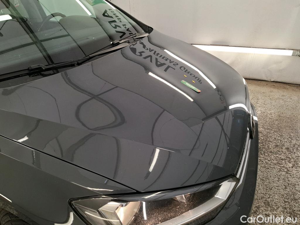  Volkswagen  Touran  Lounge Business BMT/Start-Stopp 2.0 TDI 150CV BVA7 E6d #40