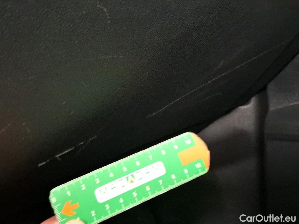  Volkswagen  Touran  Lounge Business BMT/Start-Stopp 2.0 TDI 150CV BVA7 E6d #32