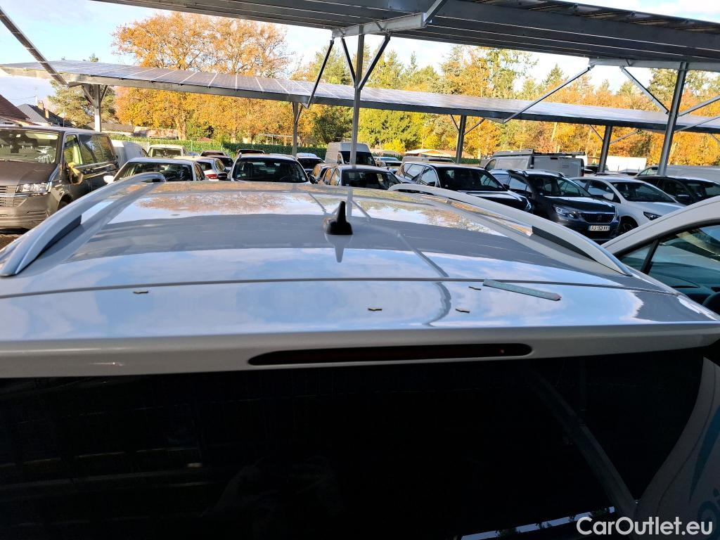  Volkswagen  Touran  Lounge Business BMT/Start-Stopp 2.0 TDI 150CV BVA7 E6d #9