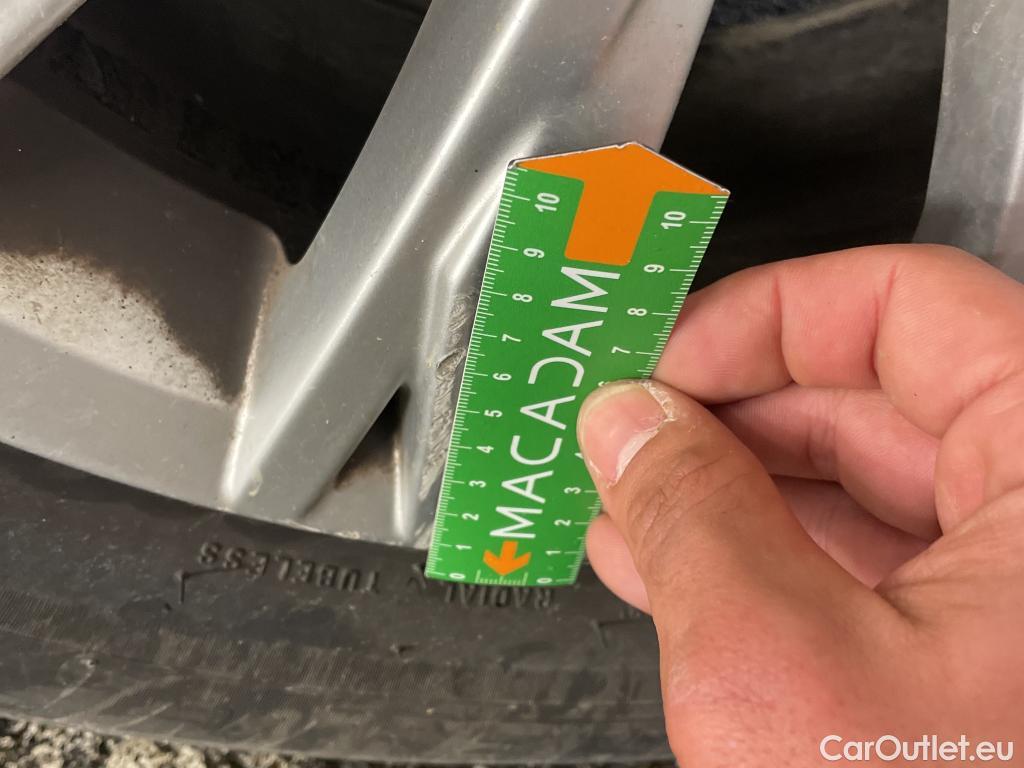  Volkswagen  Tiguan VOLKSWAGEN  5p SUV 2.0 TDI 150 DSG7 Confortline Business #9