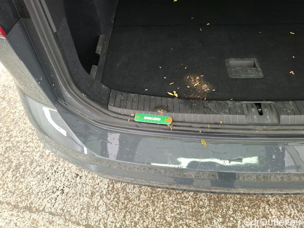  Volkswagen  Touran  Lounge Business BMT/Start-Stopp 2.0 TDI 150CV BVA7 E6d #21