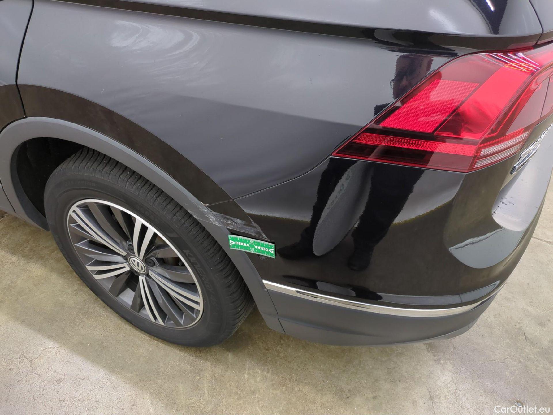  Volkswagen  Tiguan VOLKSWAGEN  Allspace / 2017 / 5P / SUV 2.0 TDI 150 DSG7 Carat Exclusive 4Motion #62