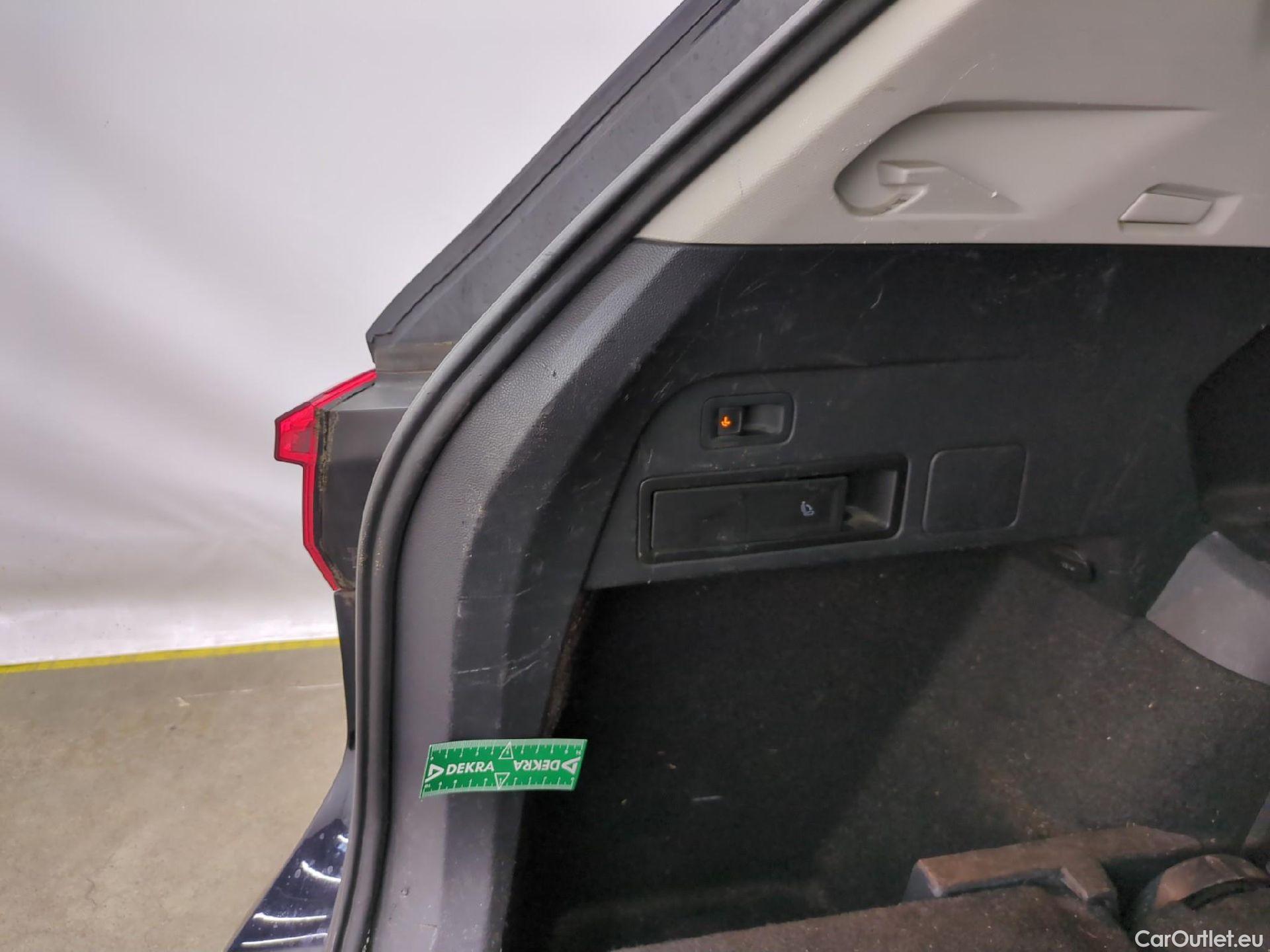  Volkswagen  Tiguan VOLKSWAGEN  Allspace / 2017 / 5P / SUV 2.0 TDI 150 DSG7 Carat Exclusive 4Motion #5