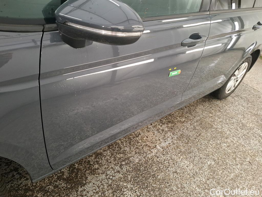  Volkswagen  Touran  Lounge Business BMT/Start-Stopp 2.0 TDI 150CV BVA7 E6d #35