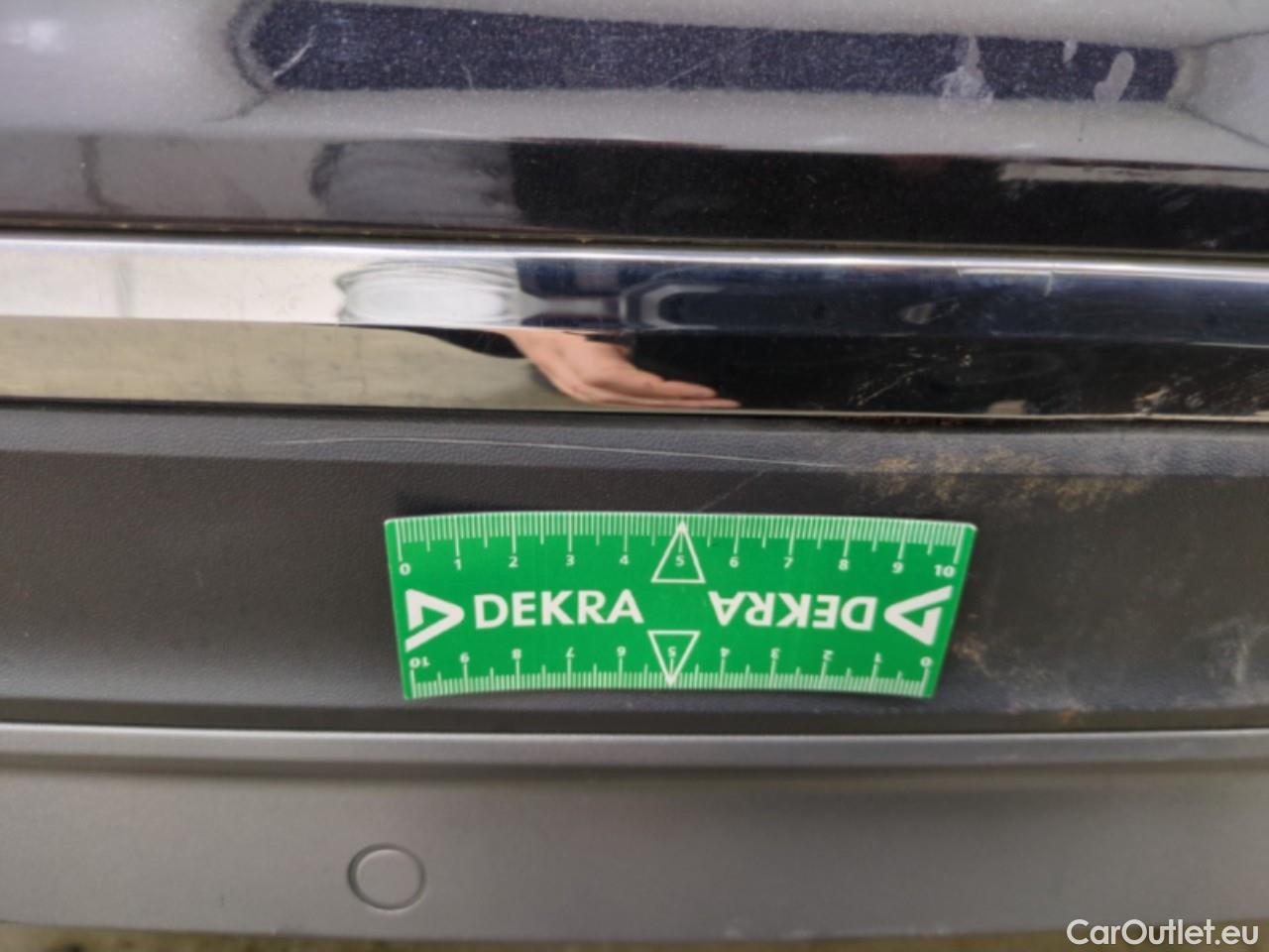  Volkswagen  Tiguan VOLKSWAGEN  Allspace / 2017 / 5P / SUV 2.0 TDI 150 DSG7 Carat Exclusive 4Motion #70