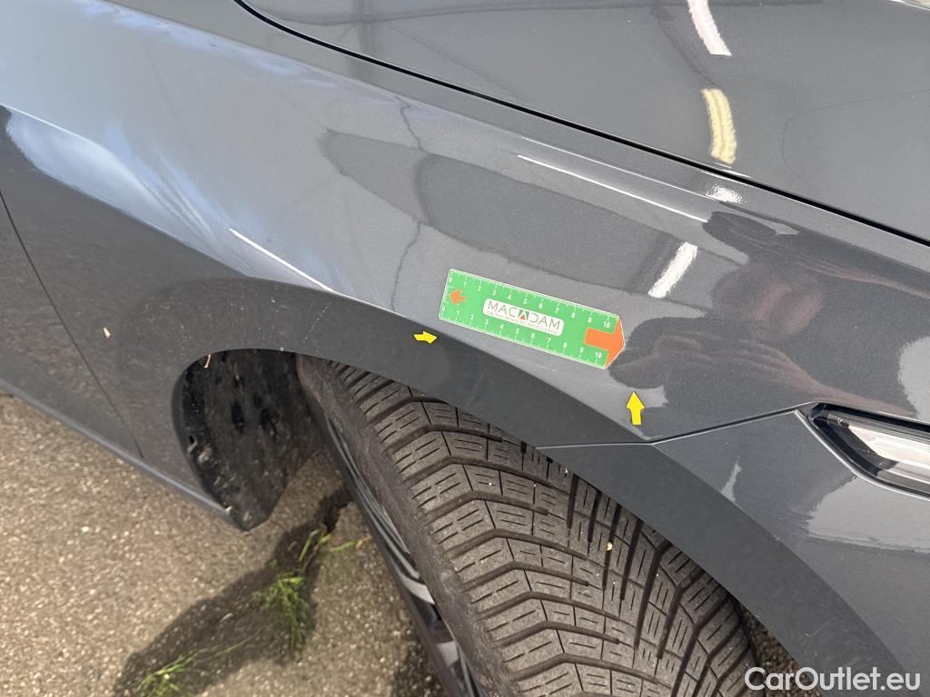  Volkswagen  Golf  VOLKSWAGEN / 2020 / 5P / Berline 1.4 eHybrid OPF 204 DSG6 Style #9