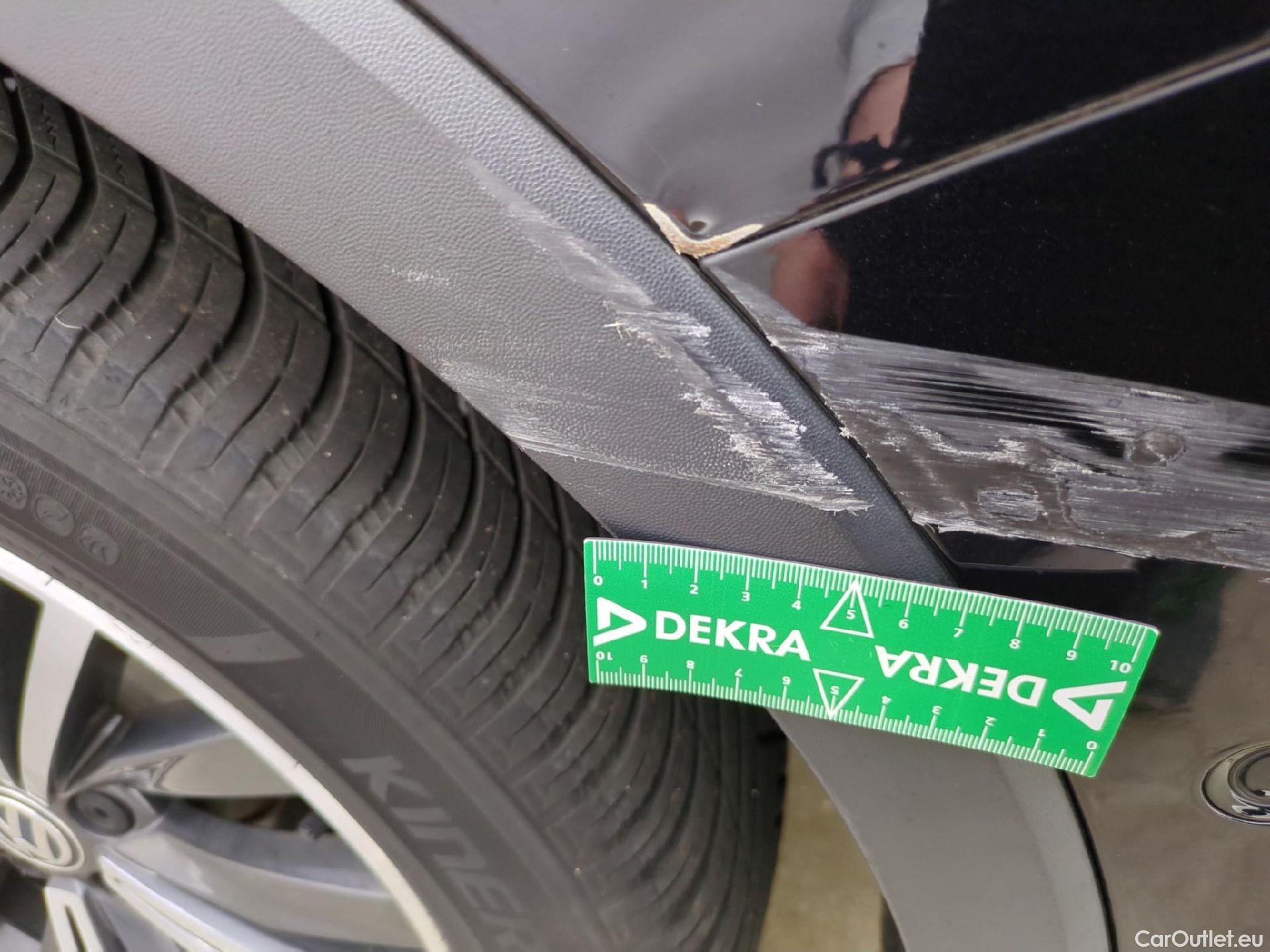  Volkswagen  Tiguan VOLKSWAGEN  Allspace / 2017 / 5P / SUV 2.0 TDI 150 DSG7 Carat Exclusive 4Motion #61