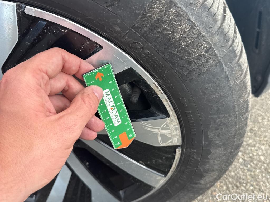  Volkswagen  Golf  VOLKSWAGEN / 2020 / 5P / Berline 1.4 eHybrid OPF 204 DSG6 Style #3