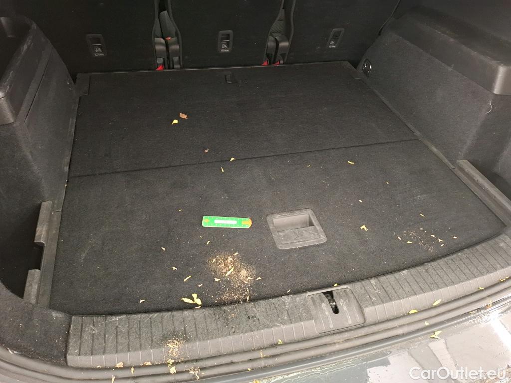  Volkswagen  Touran  Lounge Business BMT/Start-Stopp 2.0 TDI 150CV BVA7 E6d #44