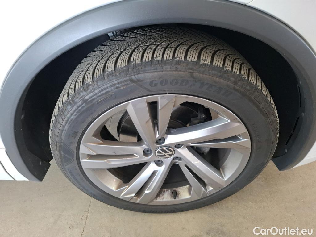  Volkswagen  Tiguan  2.0 TDI 150 DSG7 R-Line #11