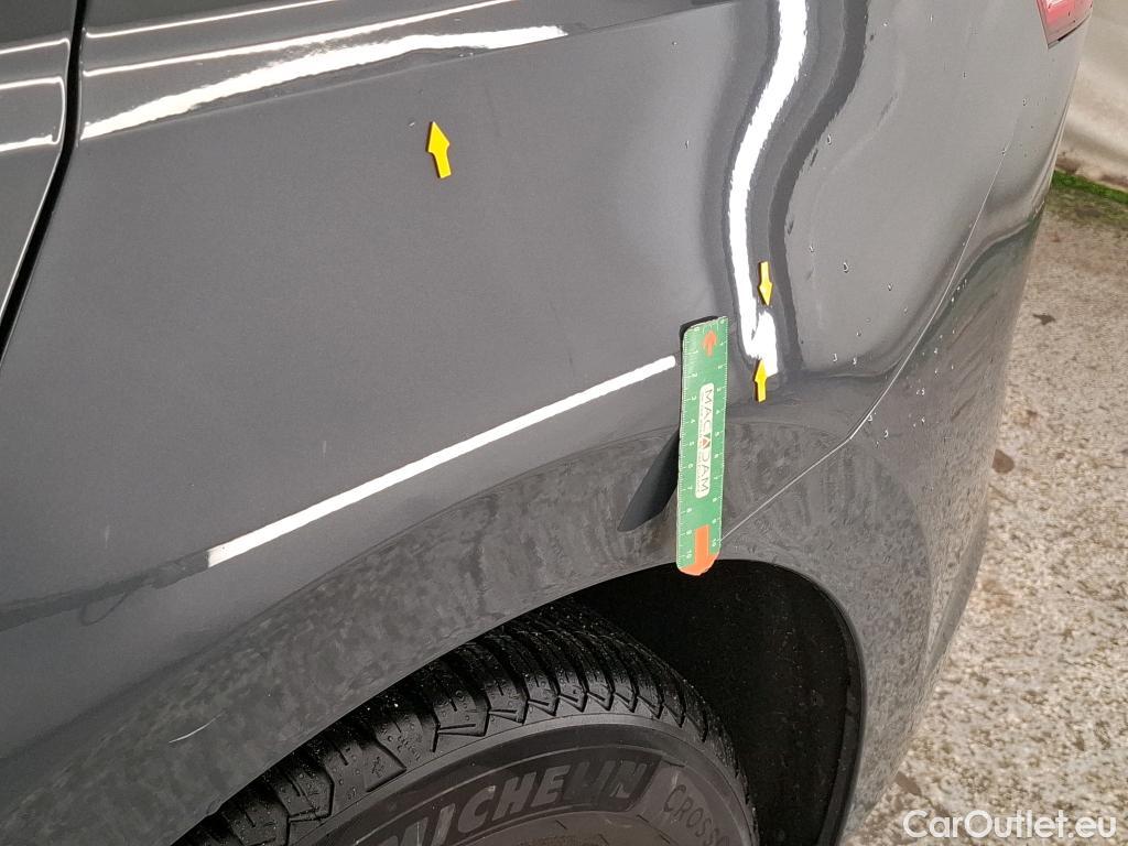  Volkswagen  Touran  Lounge Business BMT/Start-Stopp 2.0 TDI 150CV BVA7 E6d #38