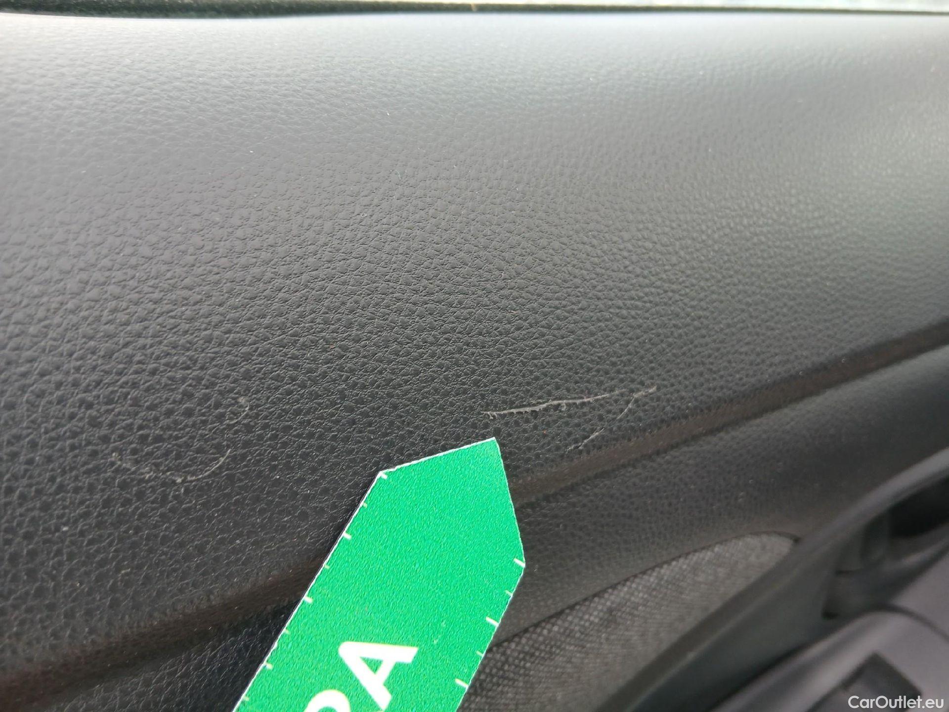  Toyota  Yaris Cross TOYOTA  / 2021 / 5P / todoterreno 1.5 120H Active Tech #33