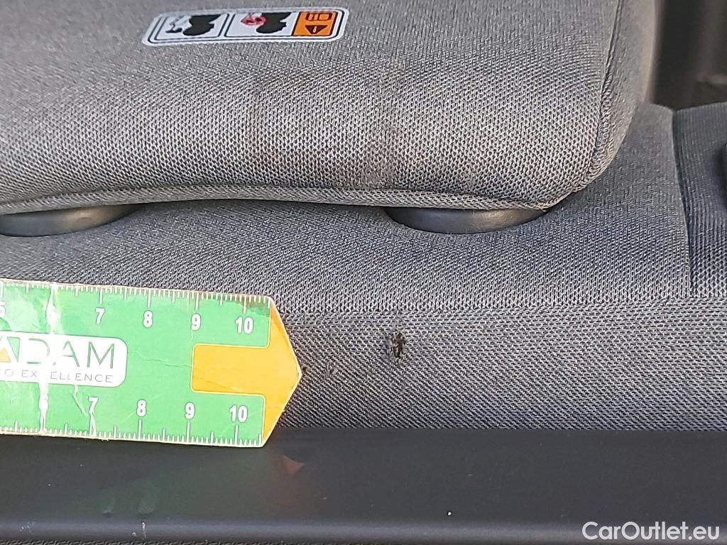  Hyundai   Ioniq HYUNDAI / 2019 / 5P / berlina con portón 1.6 GDI HEV Tecno DCT #2