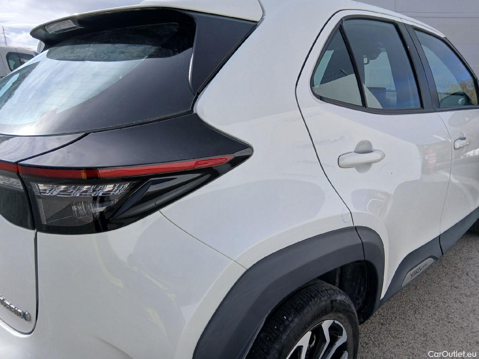  Toyota  Yaris Cross TOYOTA  / 2021 / 5P / todoterreno 1.5 120H Active Tech #18