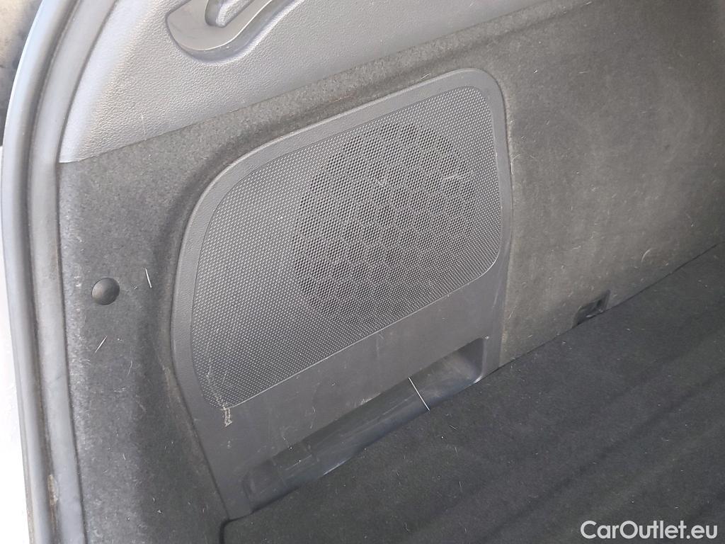  Hyundai   Ioniq HYUNDAI / 2019 / 5P / berlina con portón 1.6 GDI HEV Tecno DCT #7