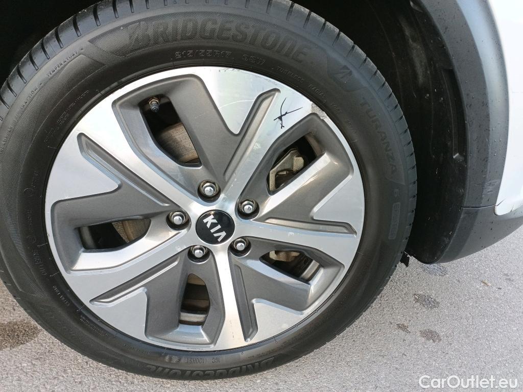  KIA  Niro KIA e- / 2016 / 5P / crossover e- 150kW (204CV) Drive (Long Range) #5