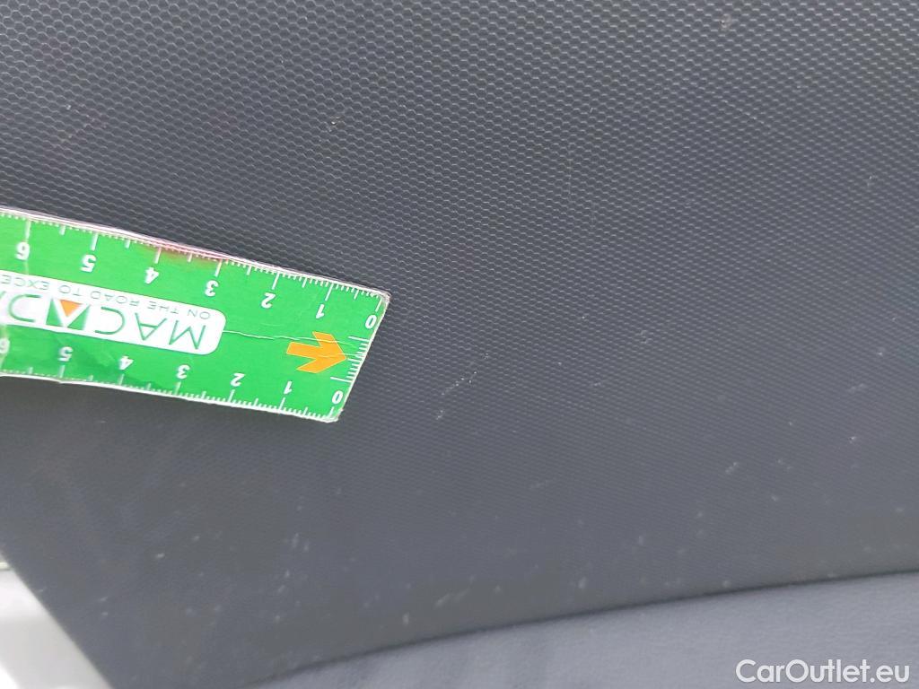  Hyundai   Ioniq HYUNDAI / 2019 / 5P / berlina con portón 1.6 GDI HEV Tecno DCT #6