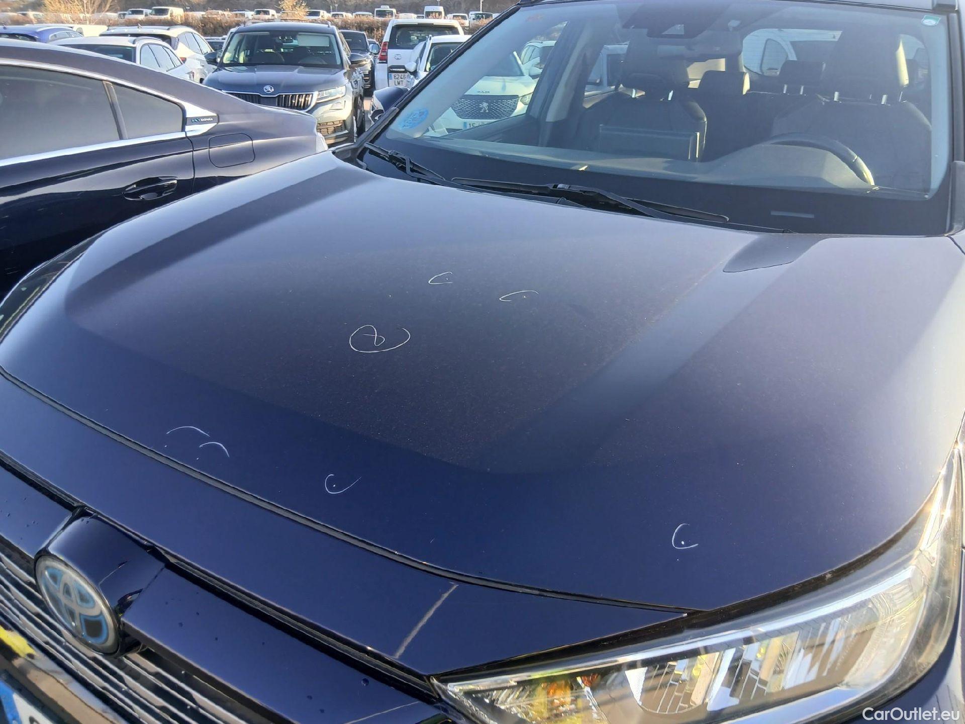  Toyota  RAV4 TOYOTA  / 2018 / 5P / todoterreno 2.5l 220H Advance #10