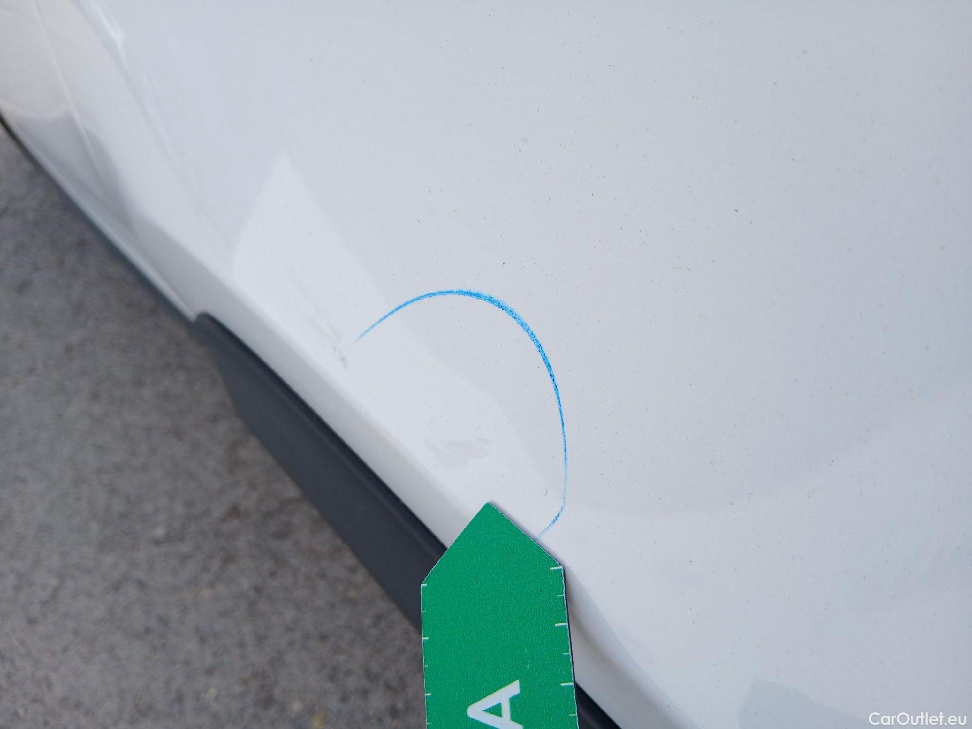  Toyota  Yaris Cross TOYOTA  / 2021 / 5P / todoterreno 1.5 120H Active Tech #24