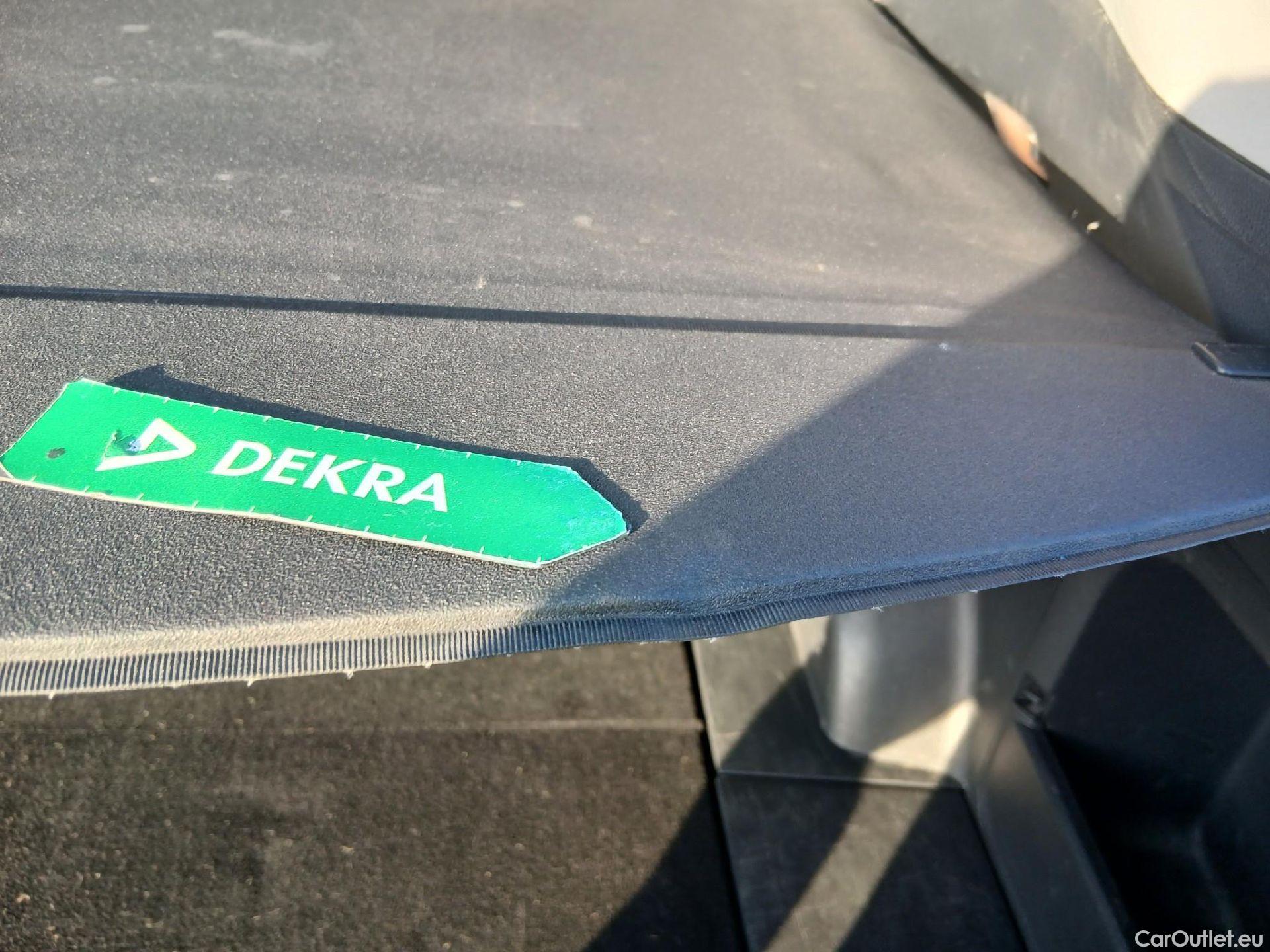  Toyota  RAV4 TOYOTA  / 2018 / 5P / todoterreno 2.5l 220H Advance #5