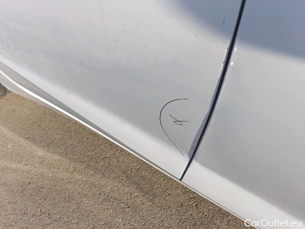  Hyundai  i20 HYUNDAI  / 2020 / 5P / berlina con portón 1.0 TGDI 74kW (100CV) SLX #4