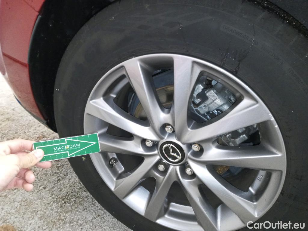  Mazda  3 MAZDA Mazda / 2019 / 5P / berlina con portón 2.0 SKYACTIV-G 88KW EVOLUTION #8