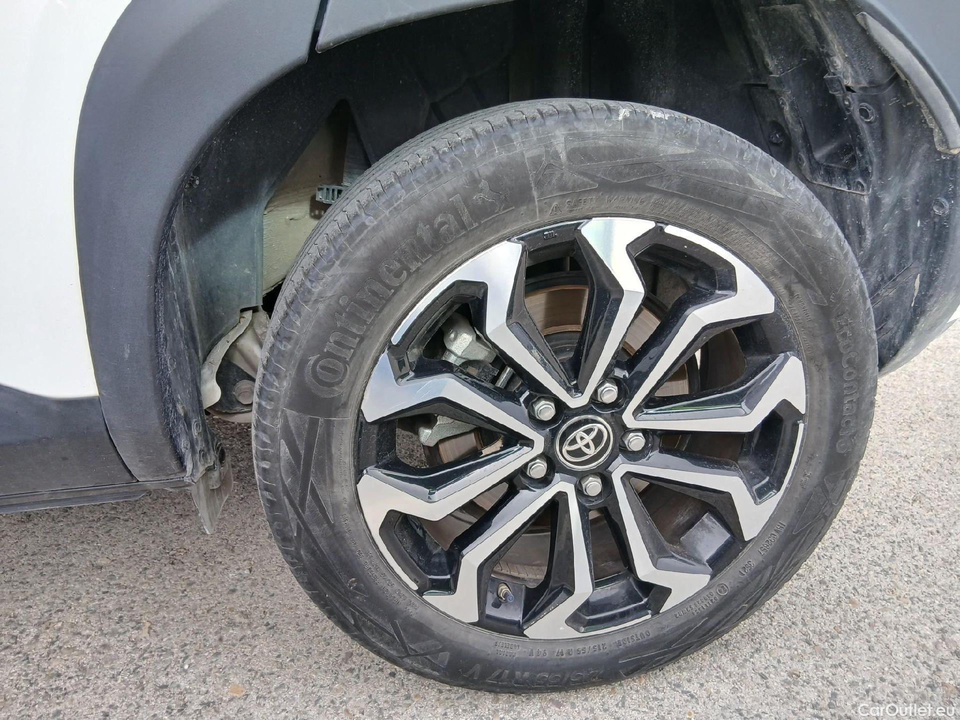  Toyota  Yaris Cross TOYOTA  / 2021 / 5P / todoterreno 1.5 120H Active Tech #9