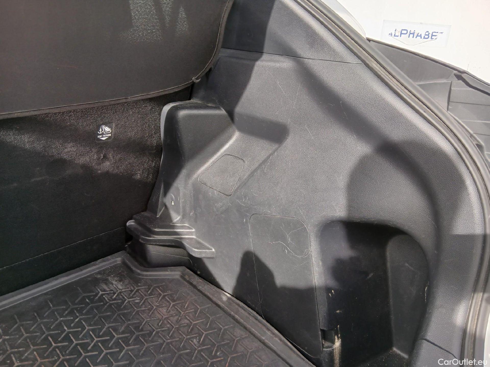  Toyota  Yaris Cross TOYOTA  / 2021 / 5P / todoterreno 1.5 120H Active Tech #17