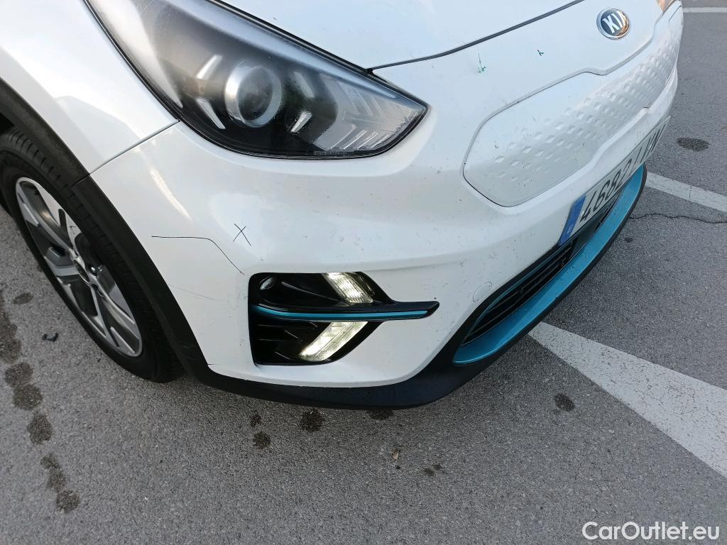  KIA  Niro KIA e- / 2016 / 5P / crossover e- 150kW (204CV) Drive (Long Range) #23