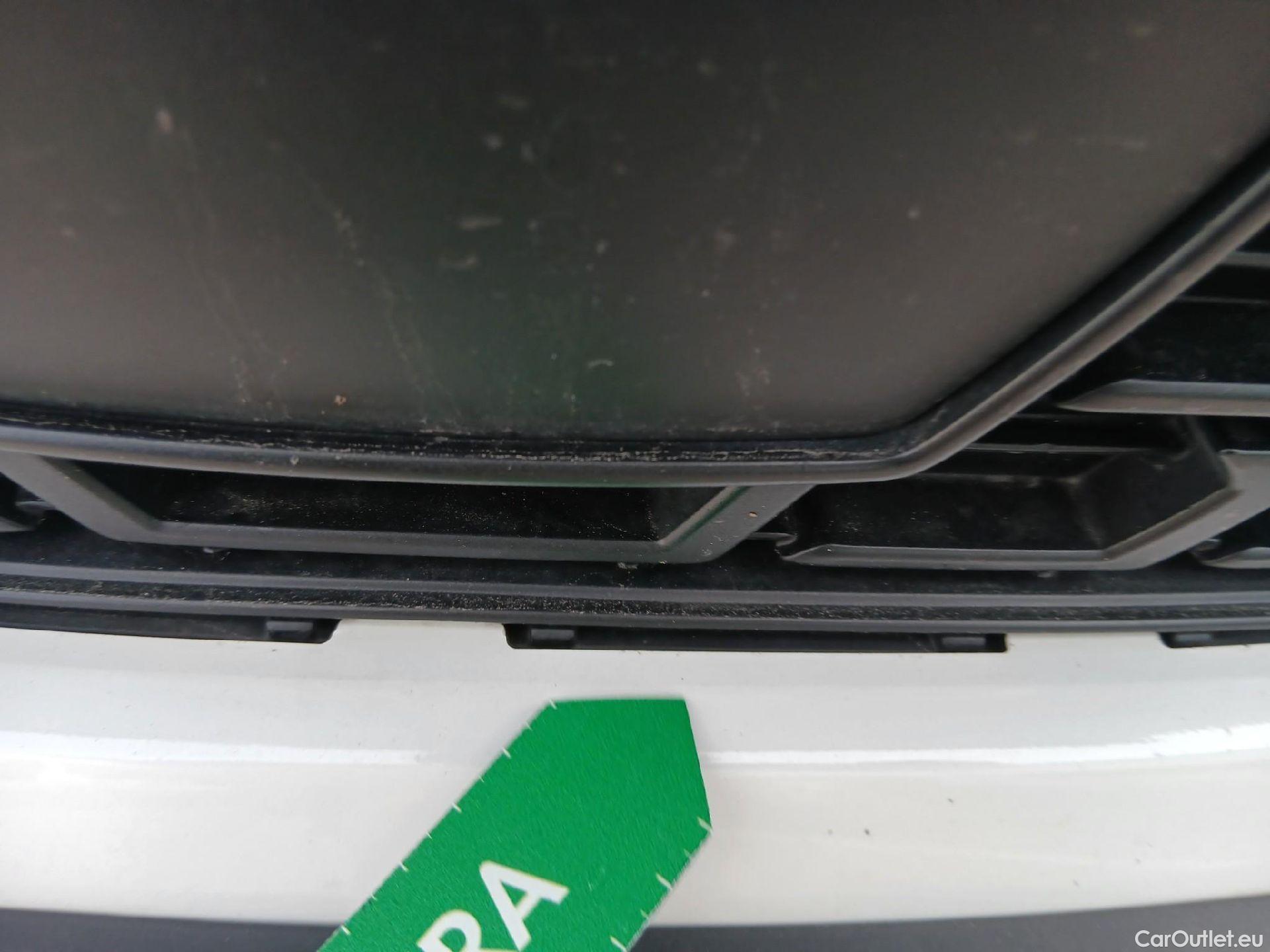  Toyota  Yaris Cross TOYOTA  / 2021 / 5P / todoterreno 1.5 120H Active Tech #2