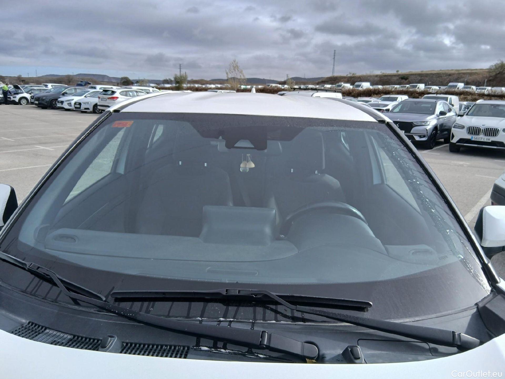  Toyota  Yaris Cross TOYOTA  / 2021 / 5P / todoterreno 1.5 120H Active Tech #1