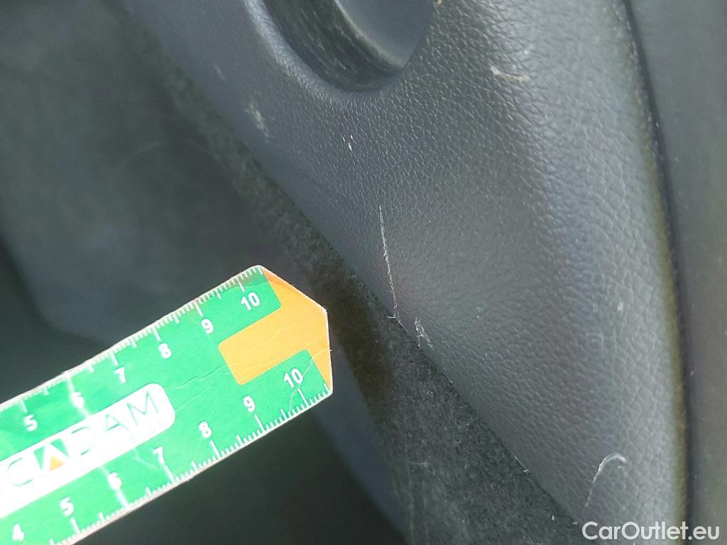  Hyundai   Ioniq HYUNDAI / 2019 / 5P / berlina con portón 1.6 GDI HEV Tecno DCT #10