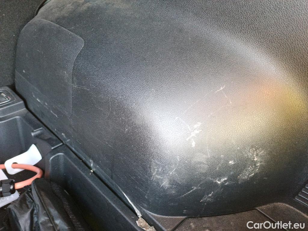  KIA  Niro KIA e- / 2016 / 5P / crossover e- 150kW (204CV) Drive (Long Range) #22