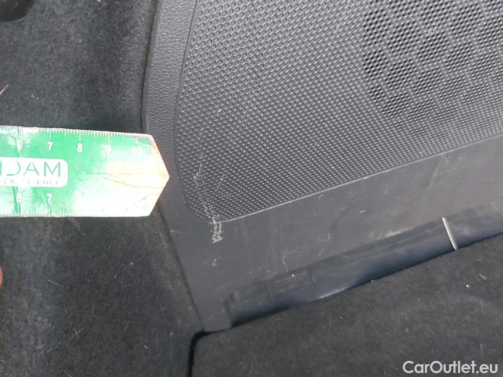  Hyundai   Ioniq HYUNDAI / 2019 / 5P / berlina con portón 1.6 GDI HEV Tecno DCT #8