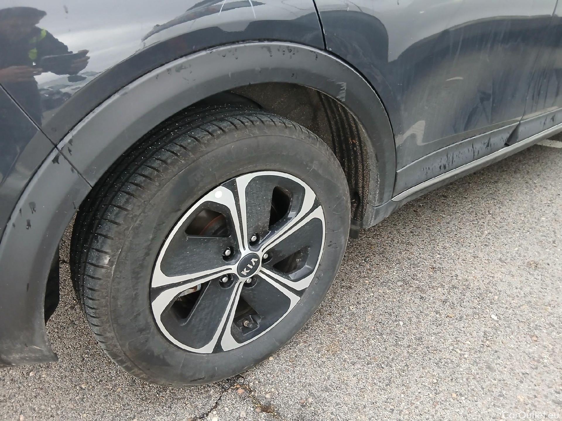  KIA  XCeed KIA  1.6 GDi PHEV 104kW (141CV) eDrive (AC) #38