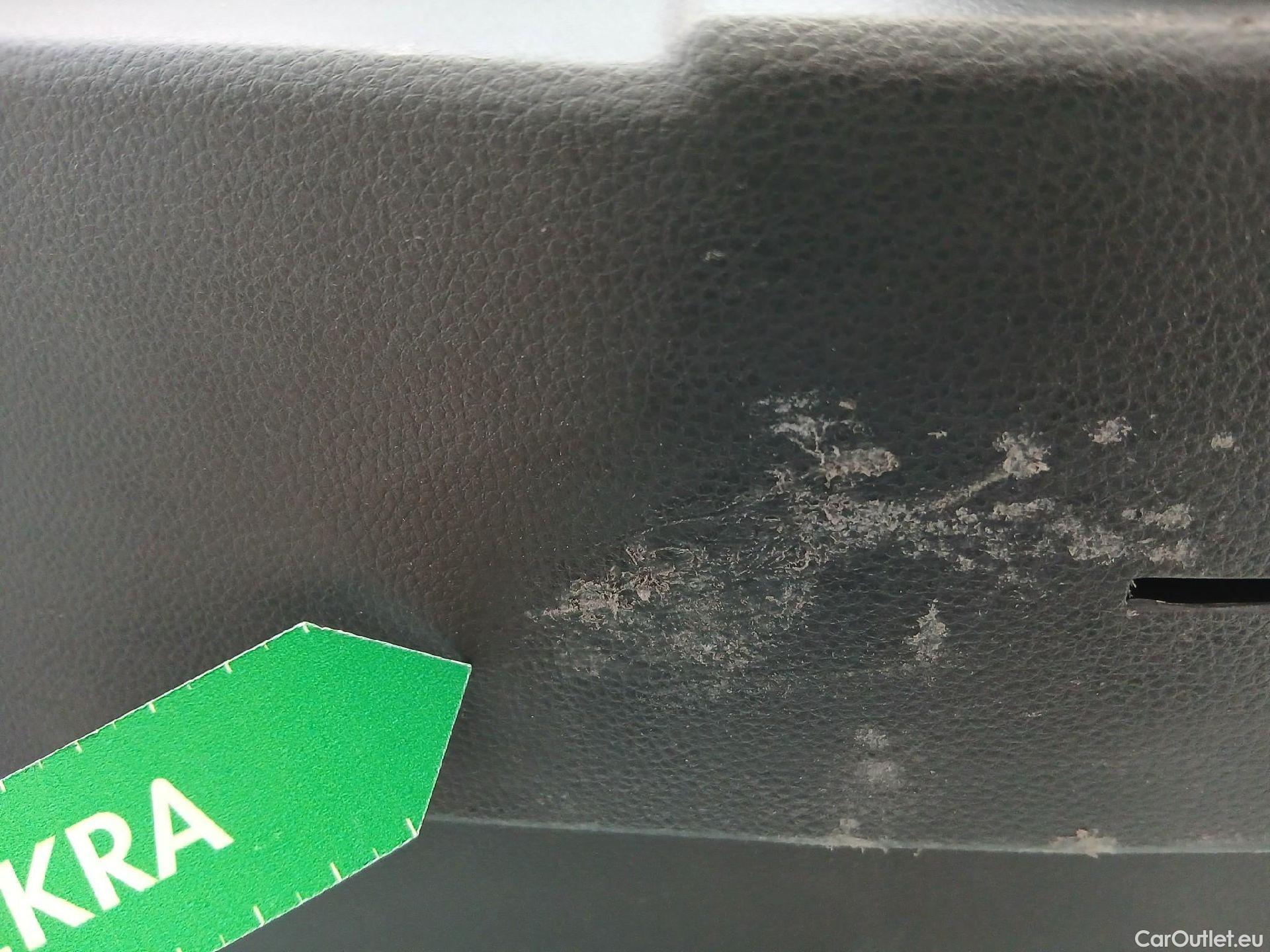  Seat  Ibiza SEAT  / 2017 / 5P / berlina con portón 1.0 MPI 59kW (80CV) Reference Plus(SP) #16