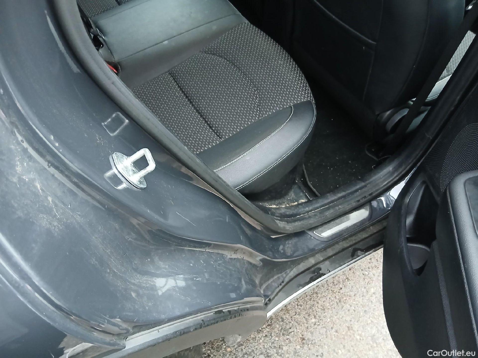  KIA  XCeed KIA  1.6 GDi PHEV 104kW (141CV) eDrive (AC) #55