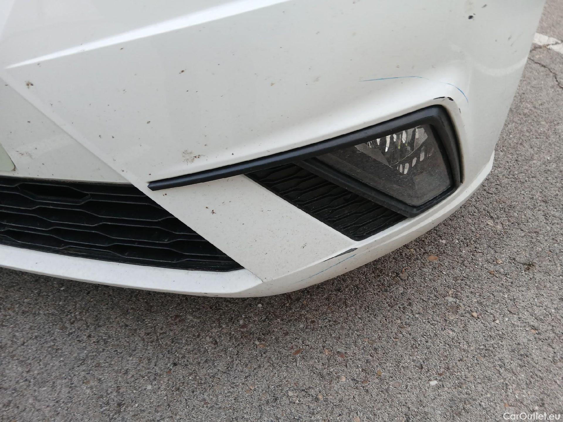  Seat  Ibiza SEAT  / 2017 / 5P / berlina con portón 1.0 MPI 59kW (80CV) Reference Plus(SP) #4