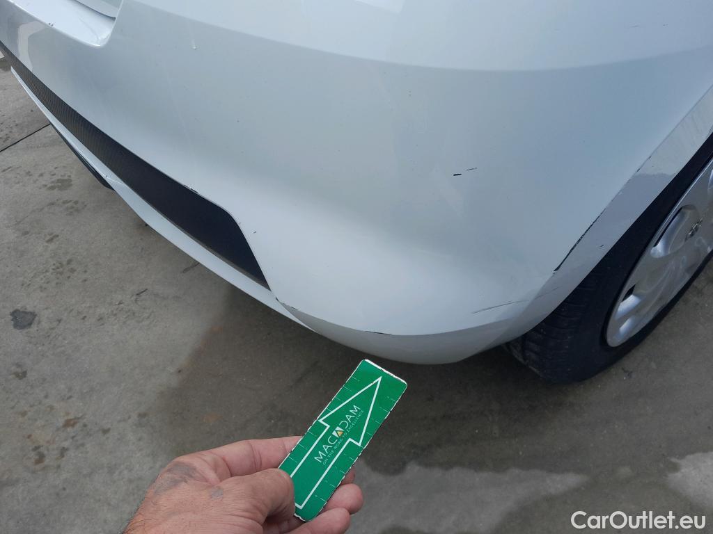  Nissan  Micra NISSAN  / 2017 / 5P / berlina con portón IG-T 74 kW (100 CV) E6D Visia+ #39