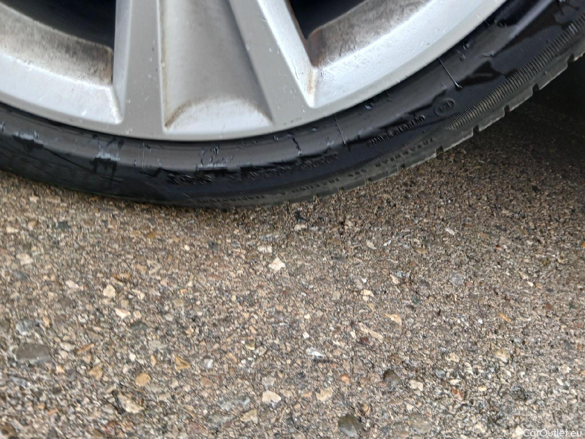  Seat  Leon SEAT Nuevo León / 2020 / 5P / familiar SP 1.5 eTSI 110kW DSG S&S FR Go L(SP) #25