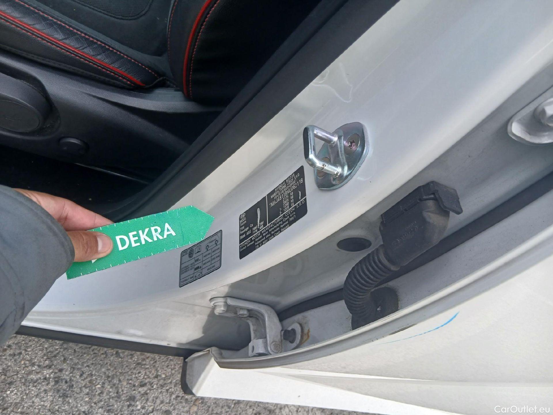  Hyundai  Tucson HYUNDAI  / 2020 / 5P / todoterreno 1.6 TGDI 169kW (230CV) HEV N-Line Sky AT #26