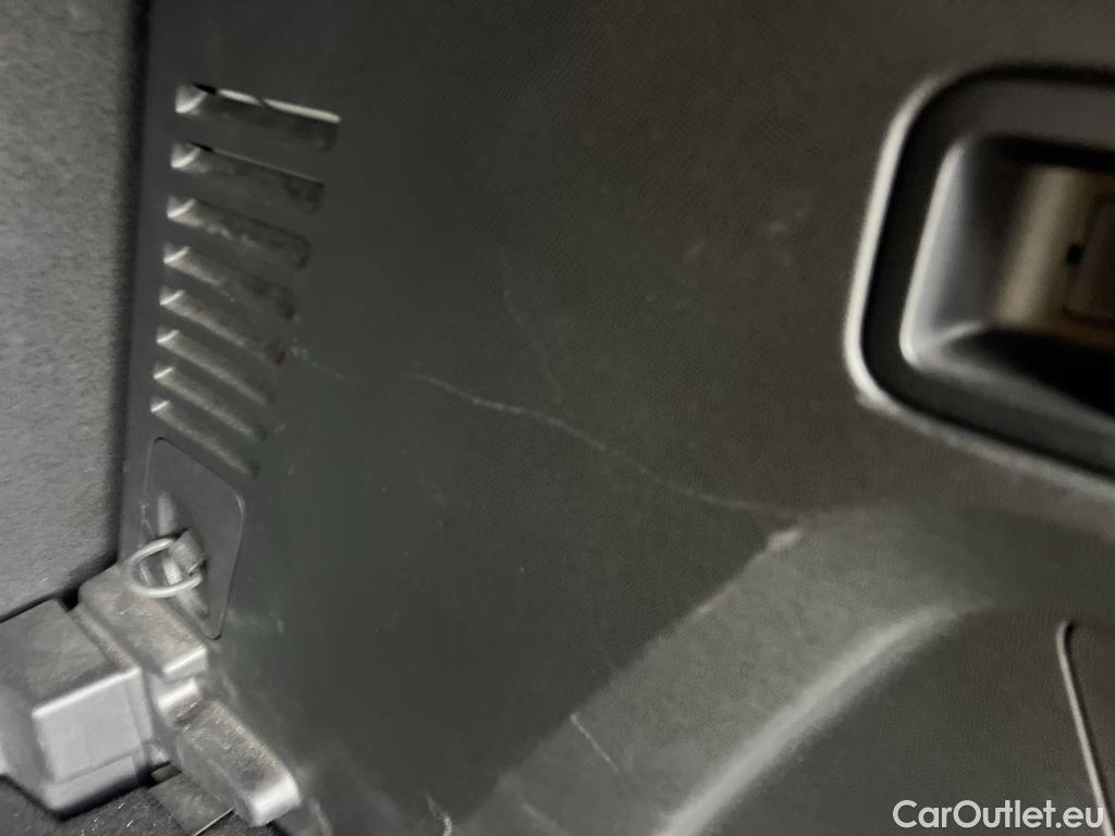  Peugeot  3008 PEUGEOT  / 2020 / 5P / todoterreno 1.5 BlueHDi 96kW (130CV) S&S Active Pack (AC4) #7