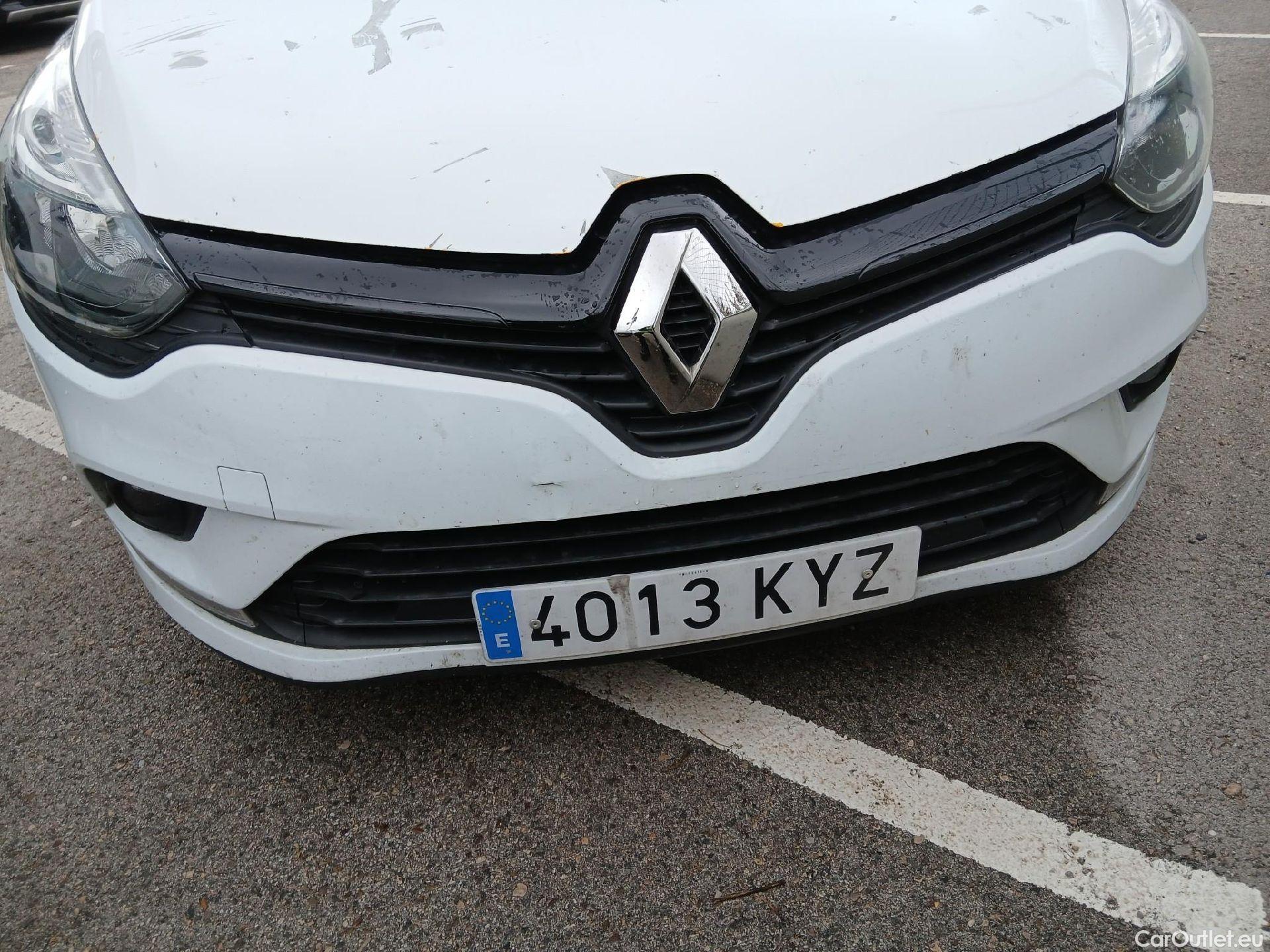  Renault  Clio RENAULT  / 2016 / 5P / berlina con portón Business dCi 55kW (75CV) -18 #4