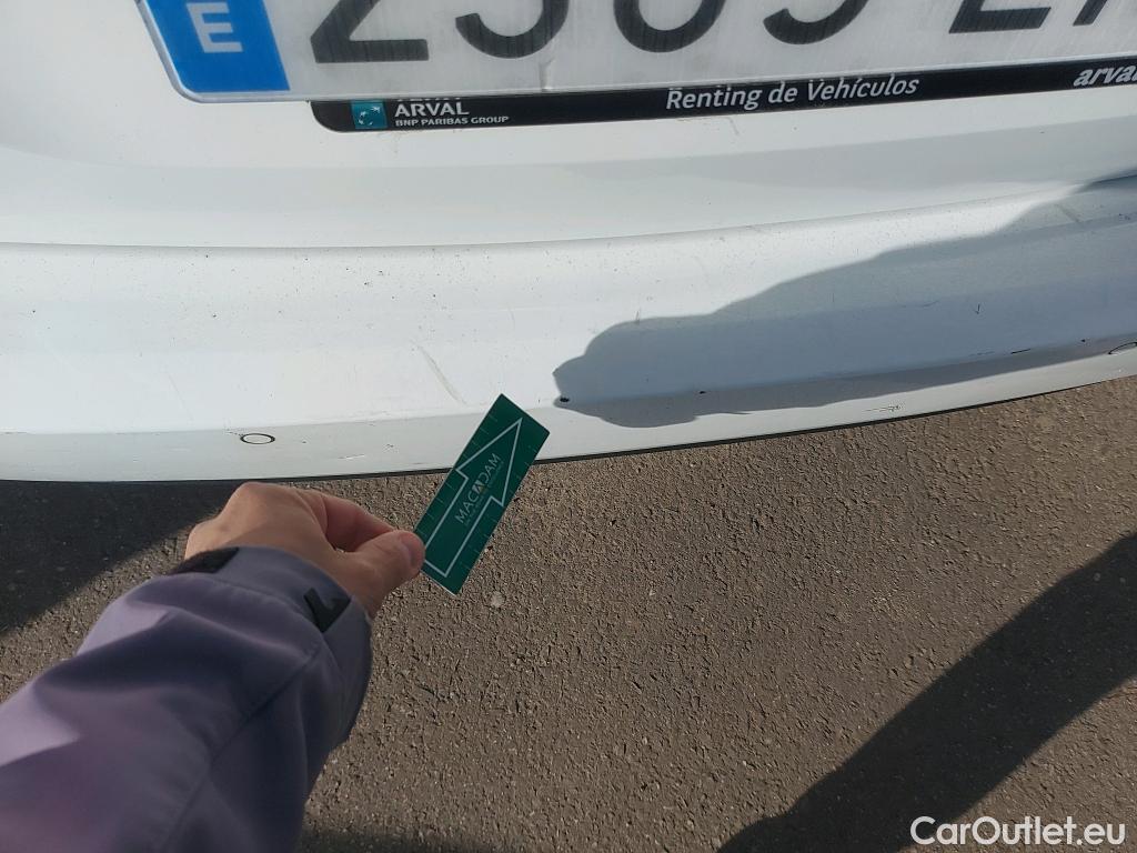  Peugeot  308 PEUGEOT  / 2017 / 5P / familiar SW Active Pack BlueHDi 130 S&S #13