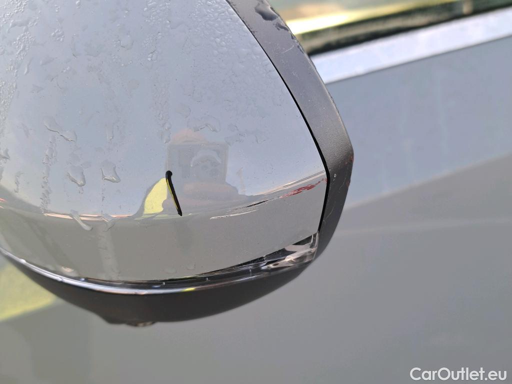  Nissan  Qashqai NISSAN  / 2021 / 5P / todoterreno DIG-T 116kW mHEV Xtronic Premiere Edit.(SL) #16