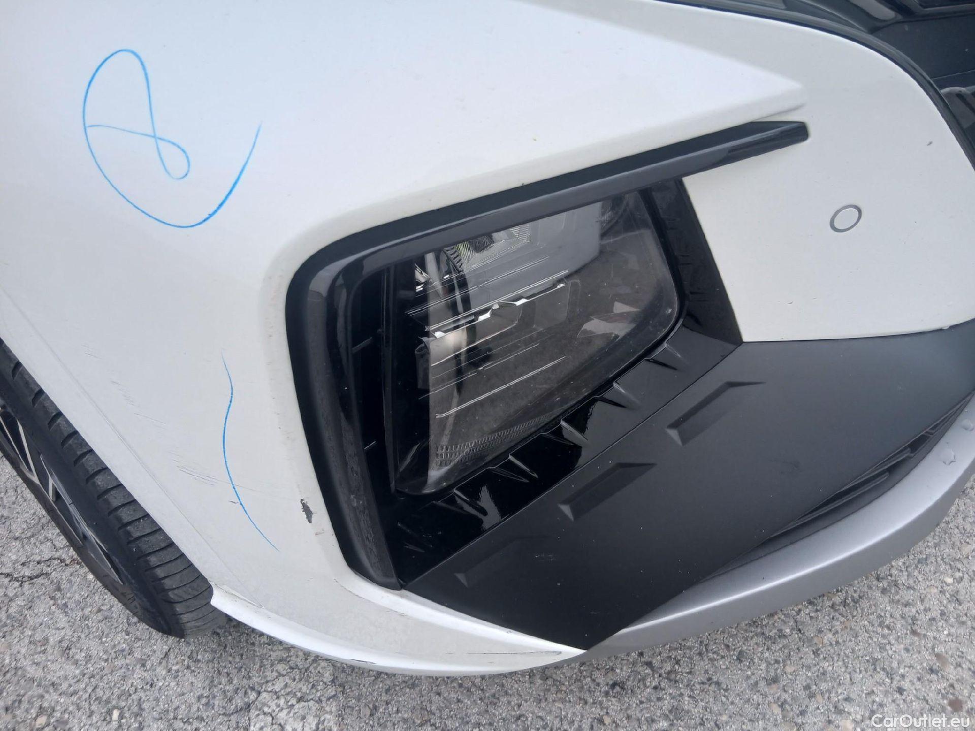  Hyundai  Tucson HYUNDAI  / 2020 / 5P / todoterreno 1.6 TGDI 169kW (230CV) HEV N-Line Sky AT #13