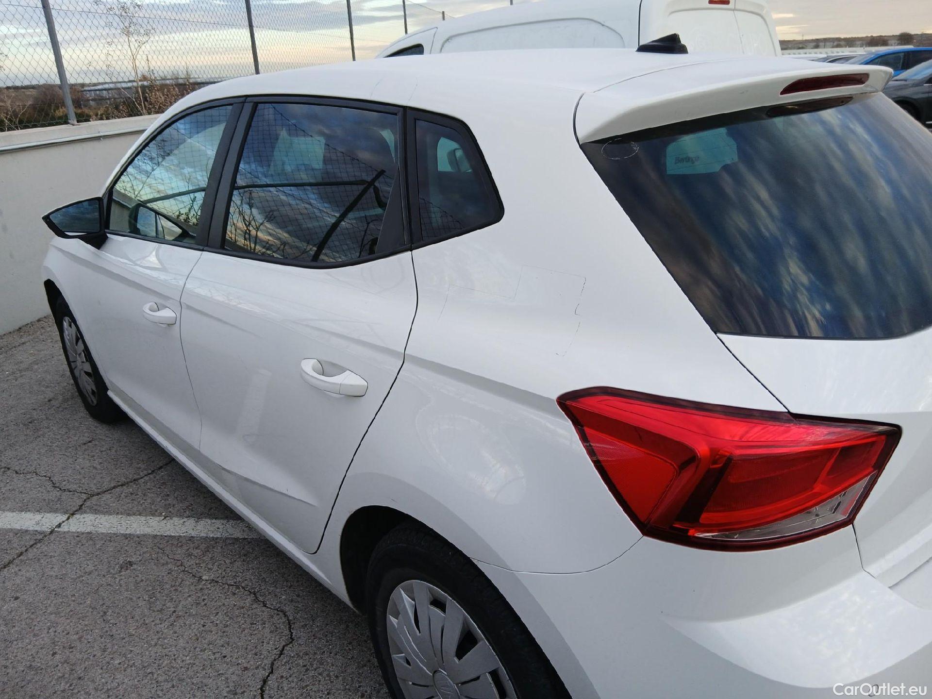  Seat  Ibiza SEAT  / 2017 / 5P / berlina con portón 1.0 MPI 59kW (80CV) Reference Plus(SP) #11